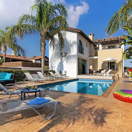 Villa Regina アヤナパ エクステリア 写真